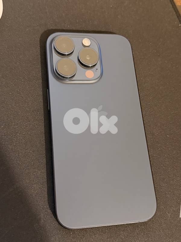 iPhone 15 Pro 256Gb Navy 6