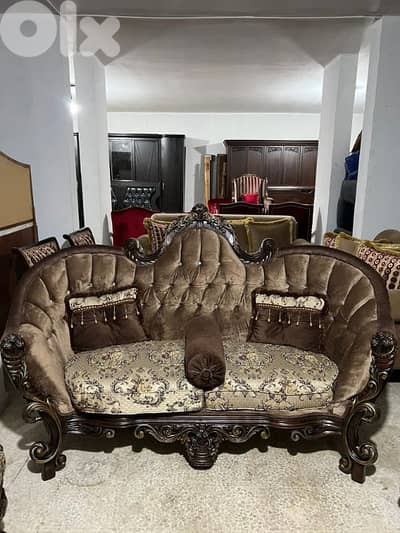 صالون ملوكي صناعة مصر خشب زان مستعمل بحالة ممتازة