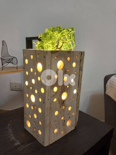 majestic wooden lamp