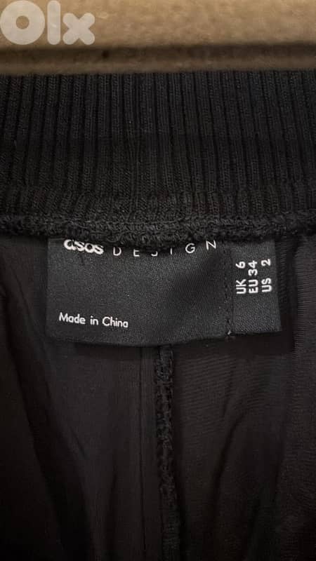 NEW DRESS FROM ASOS NEVER BEEN WORN 6