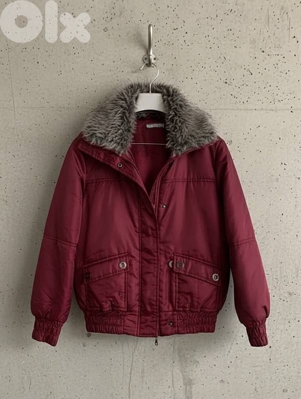 BURGUNDY bomber-style jacket with a faux fur collar 1