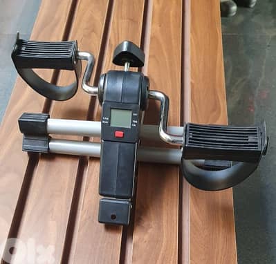 مكنة رياضة  اجر            بيروت  الاشرفية  ٤٠ دولار ٠٣٧٢٣٨٩٥