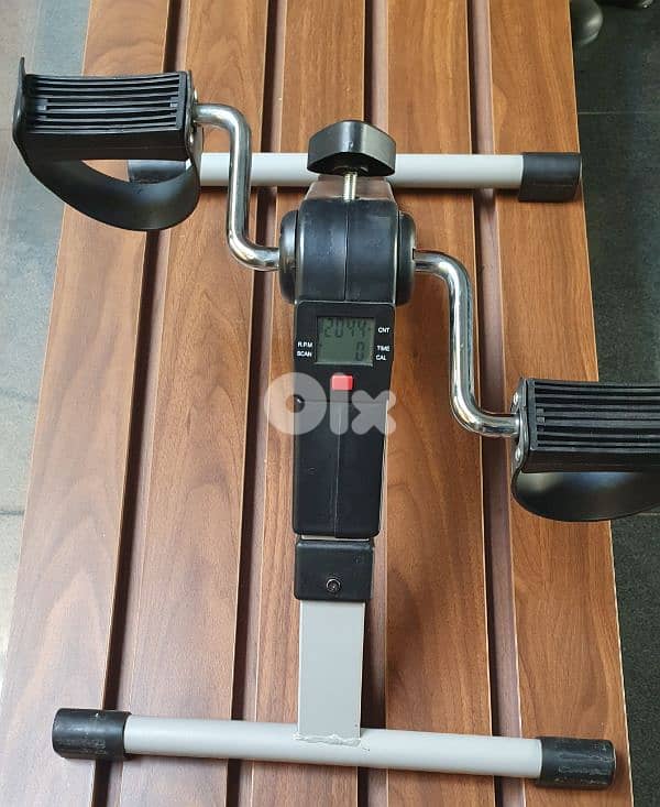 مكنة رياضة  اجر            بيروت  الاشرفية  ٤٠ دولار ٠٣٧٢٣٨٩٥ 5