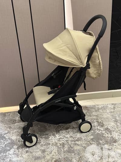 yoyo stroller 6+ in excellent condition:340$