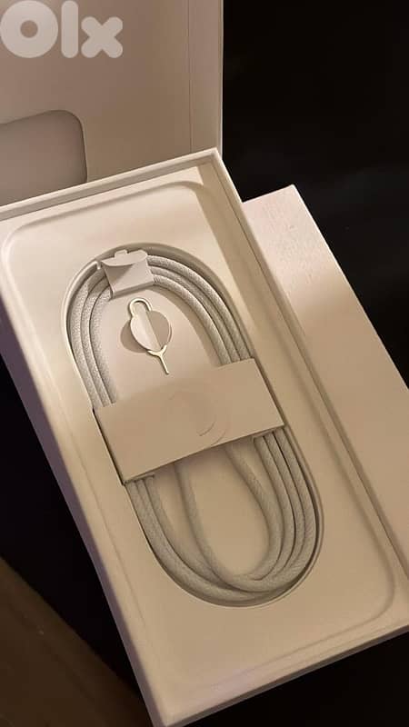 Iphone 16 Pro max - Like new 6