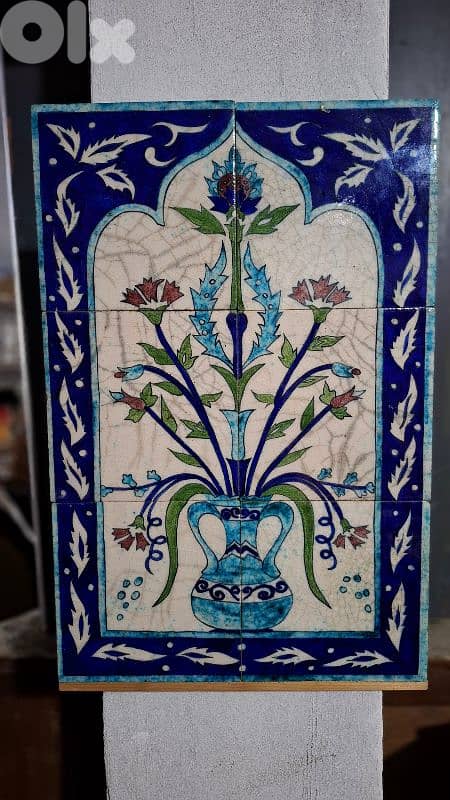 لوحة خزف إزنيق عتيقة – طراز القرن السادس عشر بنقوش "المحراب" و"الساز 1