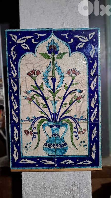 لوحة خزف إزنيق عتيقة – طراز القرن السادس عشر بنقوش "المحراب" و"الساز 2