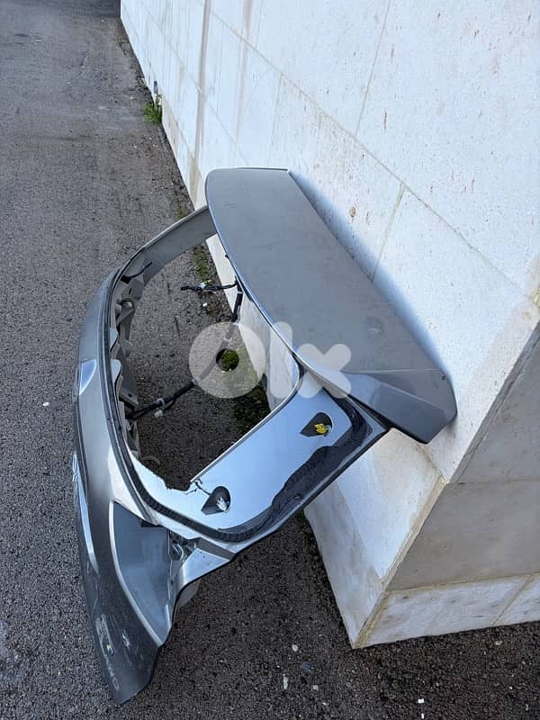 Trunk Door Nissan Rogue SL 2018  غطى صندوق نيسان Rogue SL  2018 2