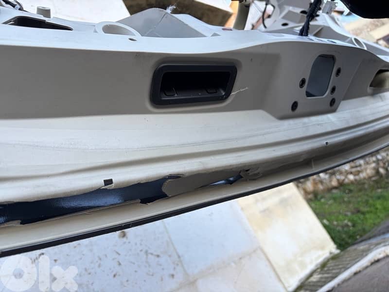 Trunk Door Nissan Rogue SL 2018  غطى صندوق نيسان Rogue SL  2018 5