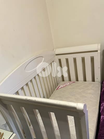 تخت بيبي خشب