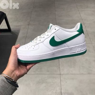 Air Force green land size 44 / OG