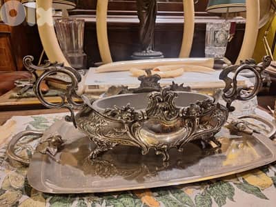 antique european gardinier