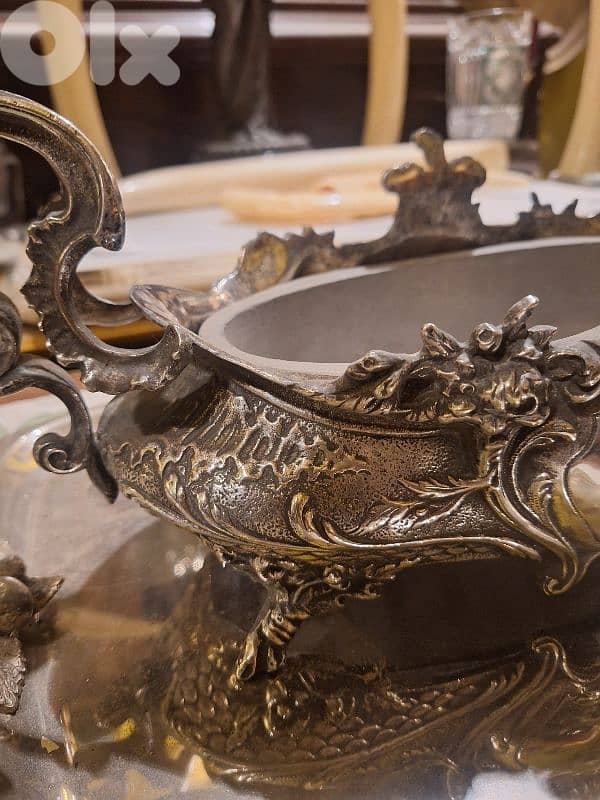 antique european gardinier 2