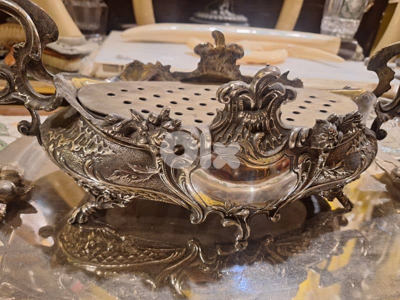 antique european gardinier 7