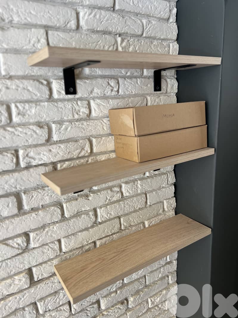 set of 3 melanine shelves- رف خشب عدد ٣ 1