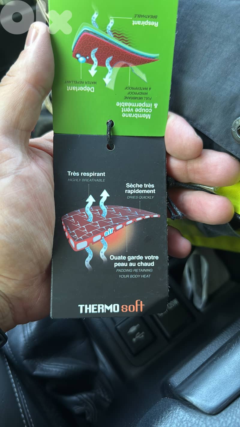 ski shoes and jacket for sale 5