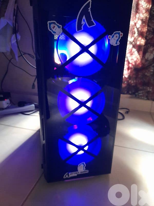 Used gaming pc for 6 months +Used gaming monitor for 6 months 1