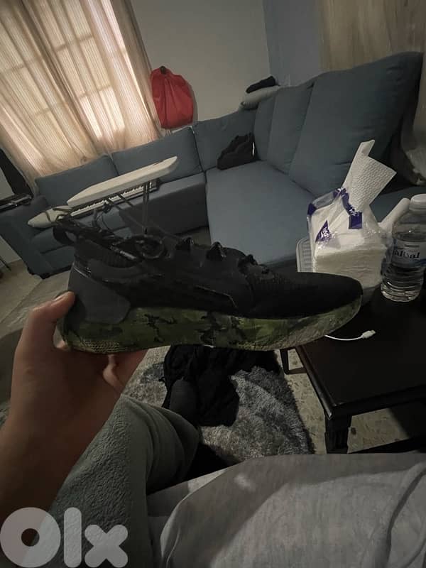 under armor shoes for more information call 76468002 only 2