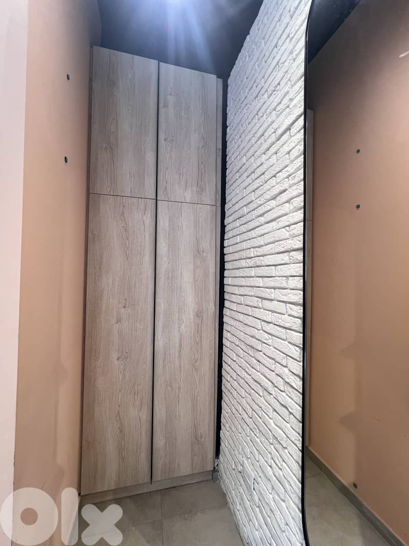 Shop wood dispalys, cabinet , desk, shelves, tables and mirrors 7