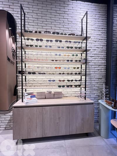 Display cabinet for shops with lights