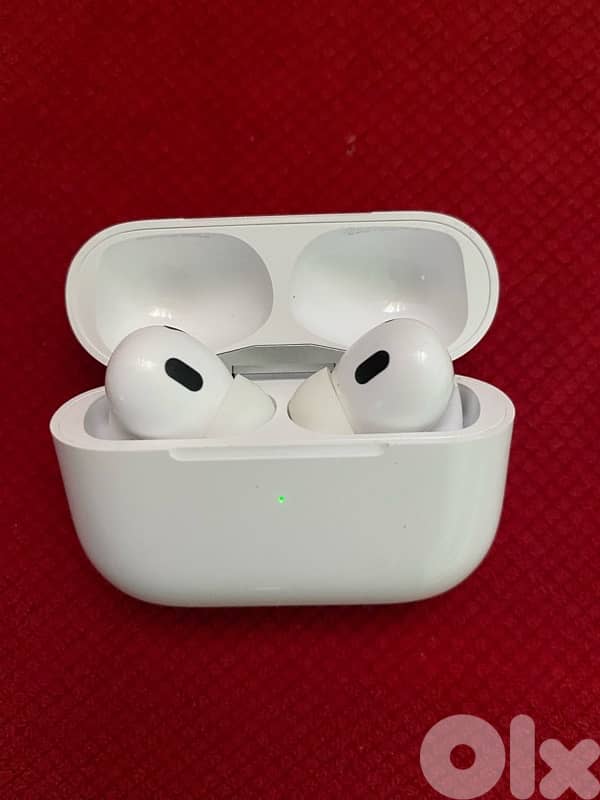 Apple AirPods Pro( 2nd generation ) New untouched 2