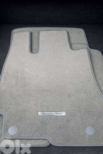 Original Mercedes-Benz Velour Floor Mats – Brand New