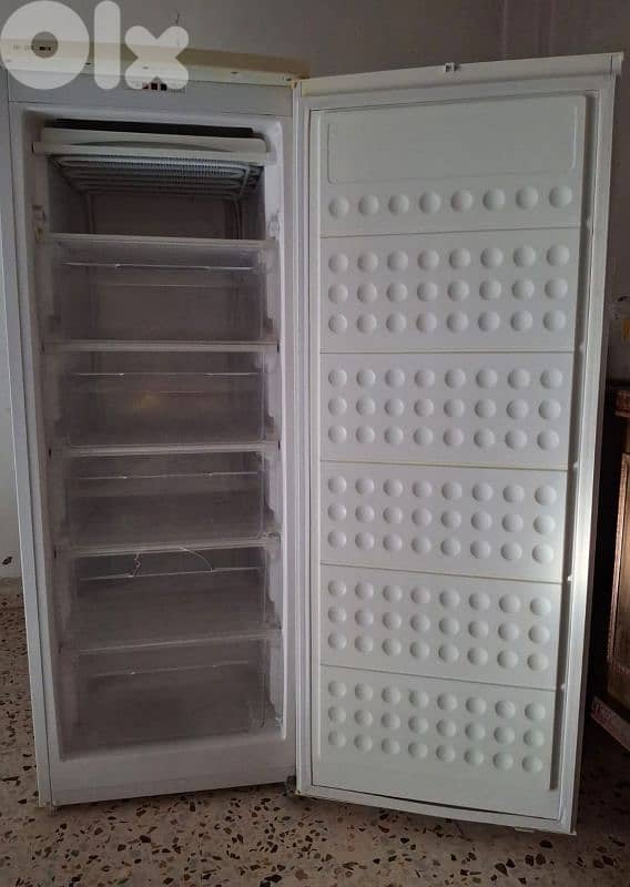 freezer silver mf_208 3