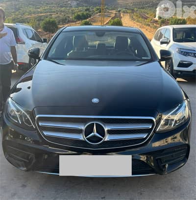 Mercedes-Benz E-Class 2017 E-300 2017 super clean