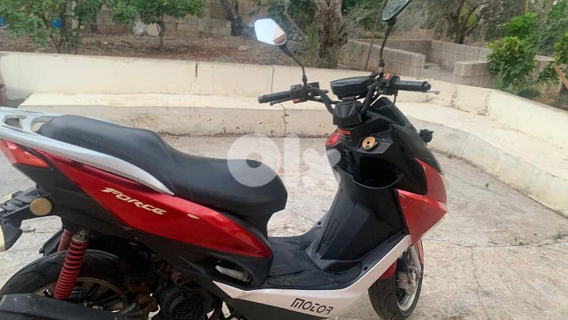 MOTORCYCLE: G FORCE 4