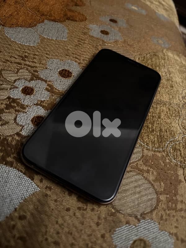 iphone xs 2