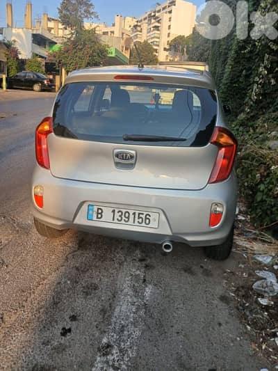 كيا بيكانتو 2012