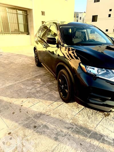 Nissan Rogue 2018 100k miles like new very clean car