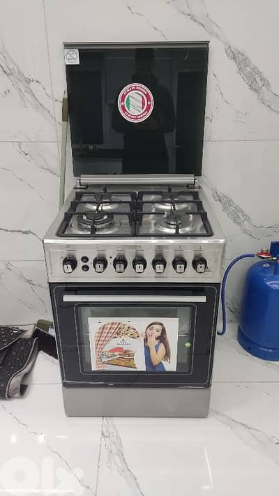 Oven فرن ٤ عيون