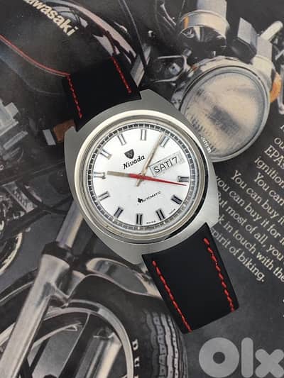 Vintage Nivada, automatic
