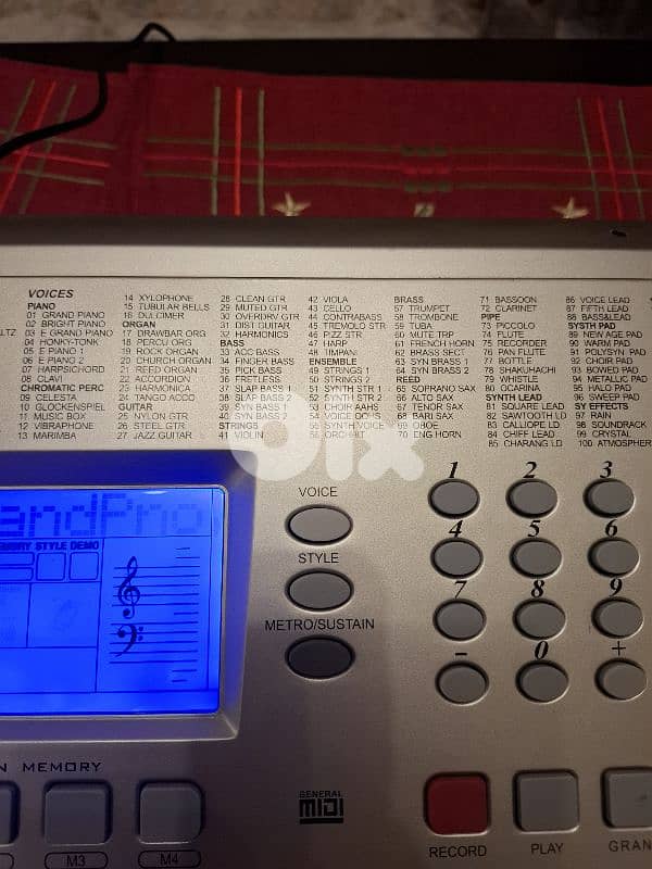 oriantal keyboard for sale brand : Ringway TB820 used but like new 5