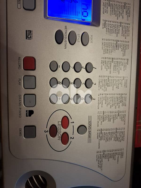 oriantal keyboard for sale brand : Ringway TB820 used but like new 7