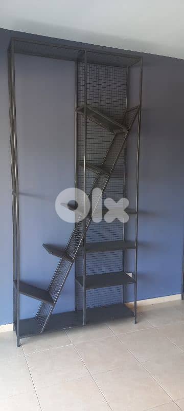 shelfs. lights and desk 3