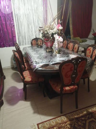 dinning table 8 chairs