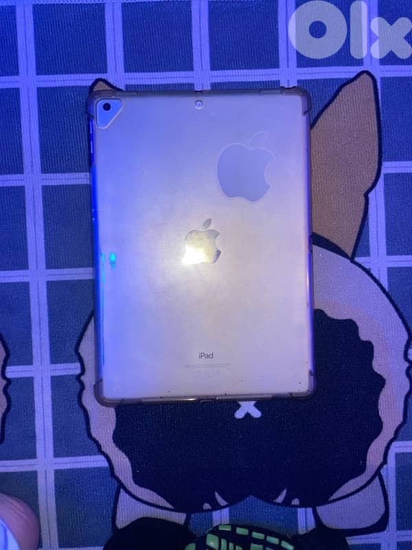 Used Apple ipad 6th gen negotiable+great for kids 1