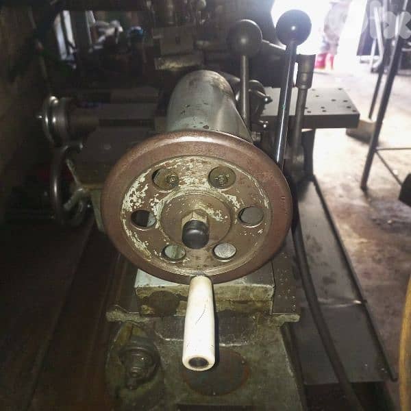 مخرطة حديد 2