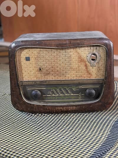 راديو خشب من الخمسينات