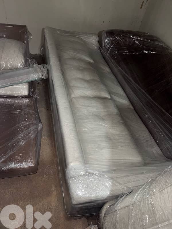 new furniture salon and living room 1