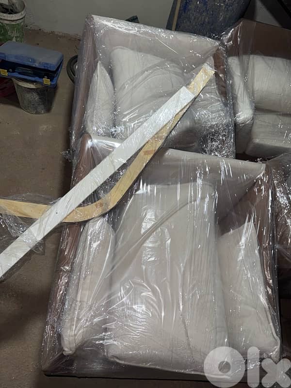 new furniture salon and living room 9