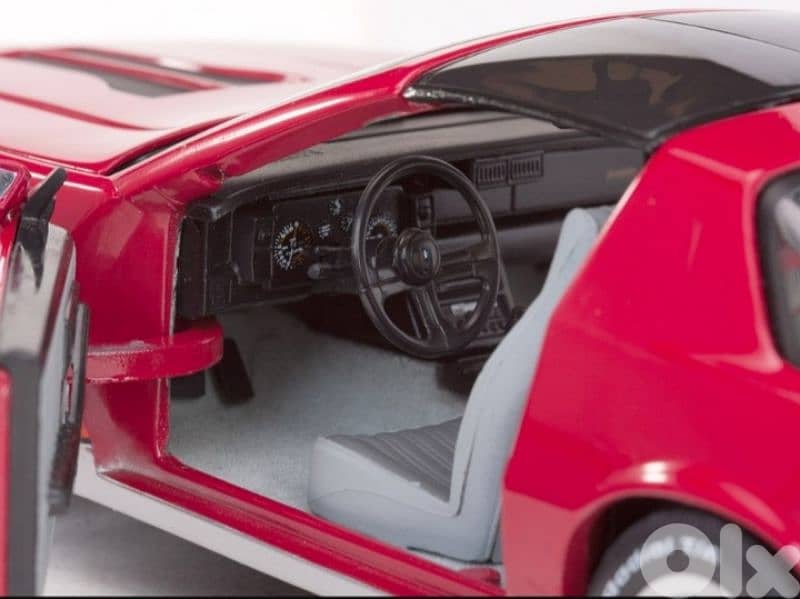 1982 Chevrolet Camaro Z28 diecast car model 1;18. 5