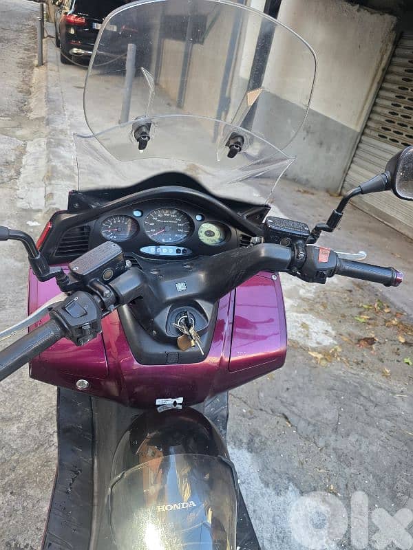 moto sliverwing دهان شركه خارقه 3