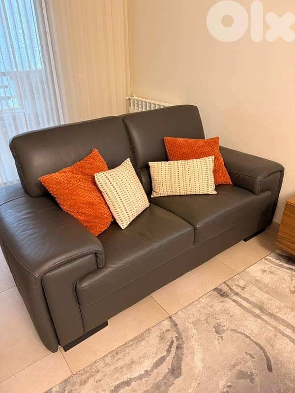 2 italian leather sofas 4