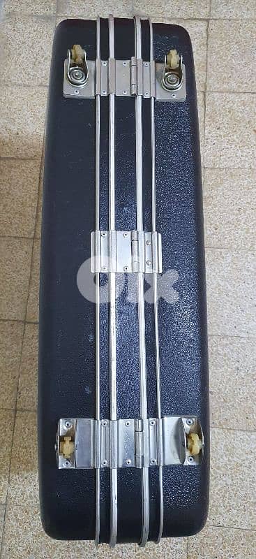 شنطة  سفر  قديم  كتير  نضيف  شبه  جديد  ماركة برنس صانع  تايوان ٣٠ $ 6