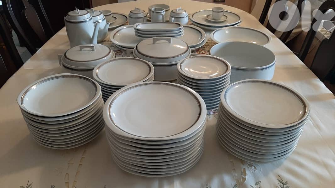 Limoges Bernardaud “Complete Dinner Set 1