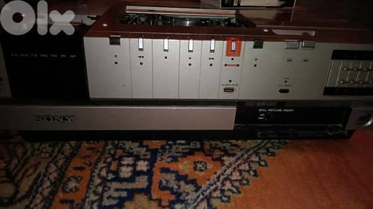 Sony betamax player / antique / needs repair !
