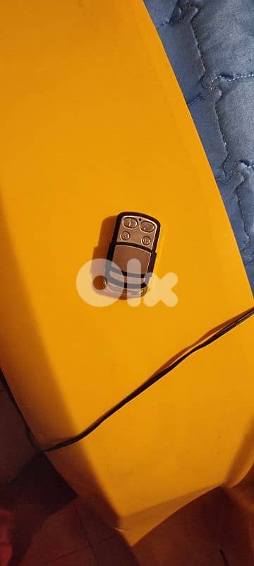 سرير سيارة رياضية للأطفال – تصميم فاخر وحالة ممتازة! 8